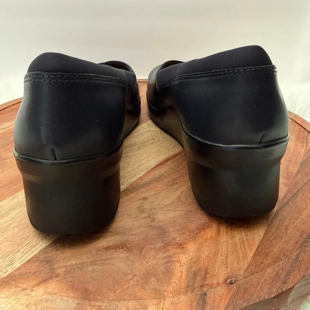 Clarks Collection Womens Size 11 W Navy Blue Wedge Pumps Ultimate Comfort Shoes‎